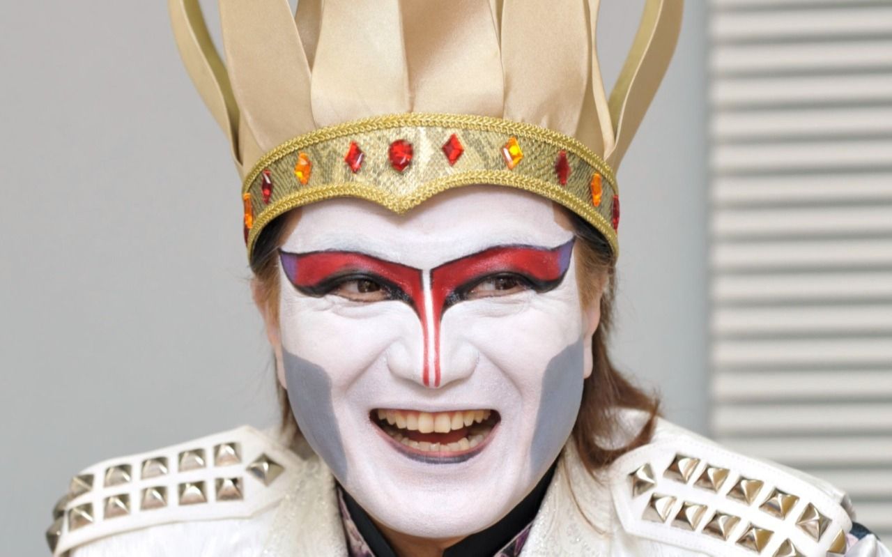 デーモン閣下の素顔は意外と普通！？現在の年齢や活動を徹底調査！